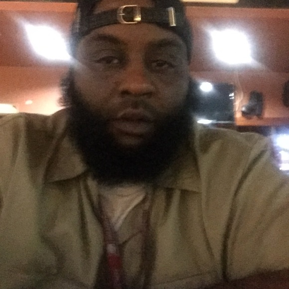 Meet your Posher, Adrian - Picture 1 of 1